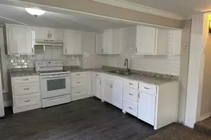 901 Davis St, Grand Prairie, TX 75050 - Photo 15