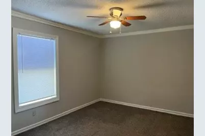 901 Davis Street, Grand Prairie, TX 75050 - Photo 5