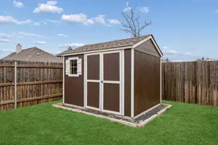 504 Lowland Ln, Waxahachie, TX 75165 - Photo 13