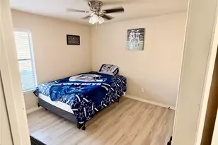 7028 Seton Hall Dr, Fort Worth, TX 76120 - Photo 13