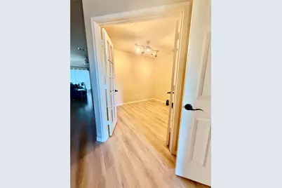 7028 Seton Hall Drive, Fort Worth, TX 76120 - Photo 9