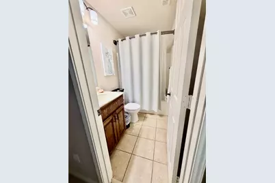 7028 Seton Hall Drive, Fort Worth, TX 76120 - Photo 11