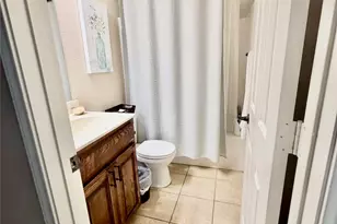 7028 Seton Hall Dr, Fort Worth, TX 76120 - Photo 11