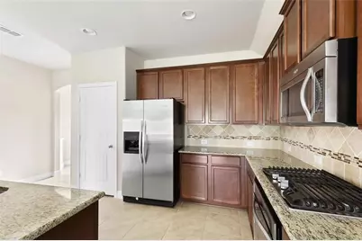 808 Kinghaven Drive, Little Elm, TX 75068 - Photo 5