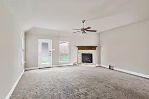 808 Kinghaven Dr, Little Elm, TX 75068 - Photo 9