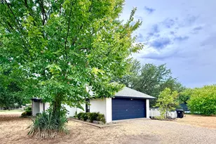 16235 Red Wood Circle W, Frisco, TX 75071 - Photo 3