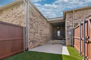 6904 Fairfield Ln, North Richland Hills, TX 76182 - Photo 27