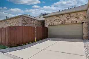 6904 Fairfield Ln, North Richland Hills, TX 76182 - Photo 29