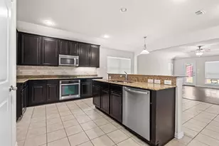 2640 Costa Mesa Dr, Little Elm, TX 75068 - Photo 3