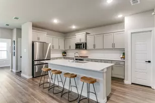 10661 Tonkala Dr, Fort Worth, TX 76179 - Photo 9