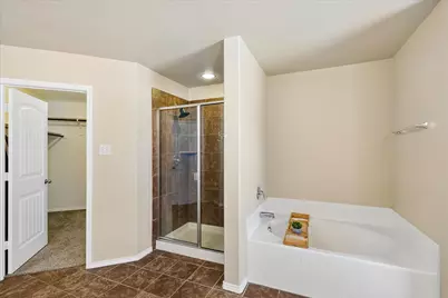 3413 Seaside Drive, Denton, TX 76208 - Photo 15