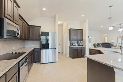 210 Ovaletta Drive, Justin, TX 76247 - Photo 5