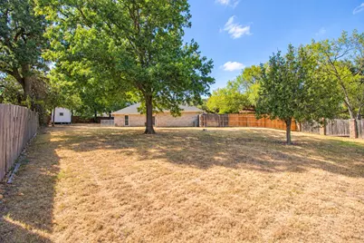 301 Morrison Court, Euless, TX 76039 - Photo 35