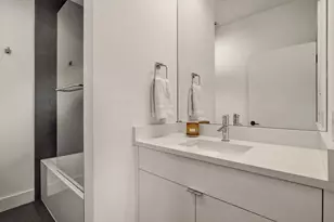 9733 Mixon Dr, Dallas, TX 75220 - Photo 25