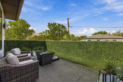 9733 Mixon Drive, Dallas, TX 75220 - Photo 19