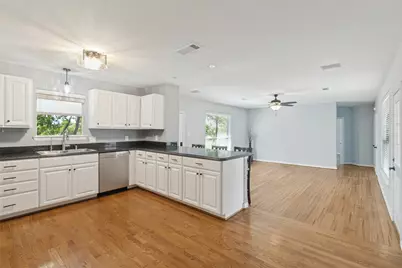 9005 Lanshire Drive, Dallas, TX 75238 - Photo 9