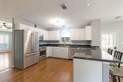 9005 Lanshire Drive, Dallas, TX 75238 - Photo 7