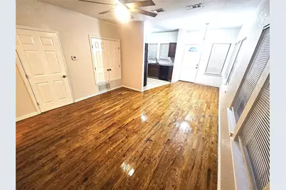 1921 W 10th Street, Dallas, TX 75208 - Photo 5