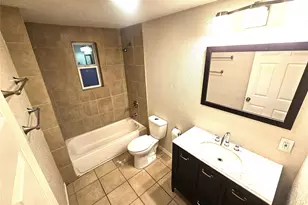 1921 W 10th St, Dallas, TX 75208 - Photo 9
