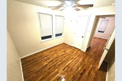 1921 W 10th Street, Dallas, TX 75208 - Photo 17