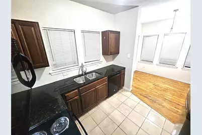 1921 W 10th Street, Dallas, TX 75208 - Photo 3