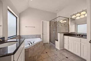 2101 S Hill Dr, Irving, TX 75038 - Photo 27