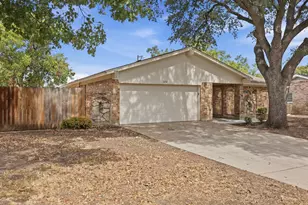 3212 Glenmont Dr, Fort Worth, TX 76133 - Photo 1