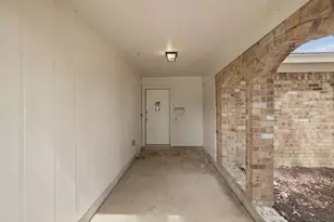 3212 Glenmont Dr, Fort Worth, TX 76133 - Photo 5