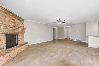 3212 Glenmont Drive, Fort Worth, TX 76133 - Photo 13