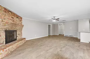 3212 Glenmont Dr, Fort Worth, TX 76133 - Photo 13