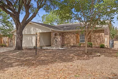 3212 Glenmont Drive, Fort Worth, TX 76133 - Photo 3