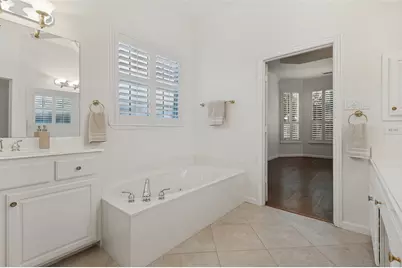 1432 Parkwood Drive, Carrollton, TX 75007 - Photo 33