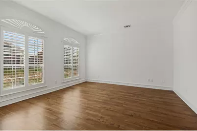 1432 Parkwood Drive, Carrollton, TX 75007 - Photo 5