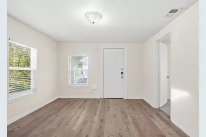 5728 Kilpatrick Avenue, Fort Worth, TX 76107 - Photo 5