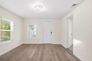 5728 Kilpatrick Ave, Fort Worth, TX 76107 - Photo 5
