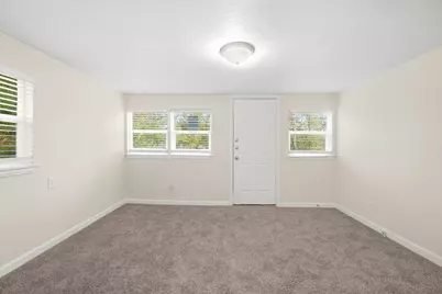 5728 Kilpatrick Avenue, Fort Worth, TX 76107 - Photo 13