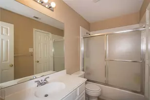 5704 Windmere Ln, Haltom City, TX 76137 - Photo 21