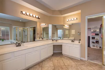 5704 Windmere Lane, Haltom City, TX 76137 - Photo 9
