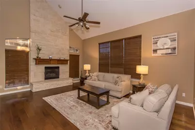 5704 Windmere Lane, Haltom City, TX 76137 - Photo 3
