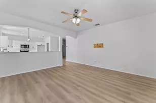 7448 Maroon Dr, Fort Worth, TX 76120 - Photo 15