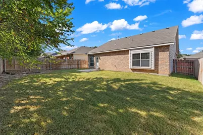 7448 Maroon Drive, Fort Worth, TX 76120 - Photo 27