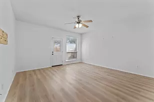 7448 Maroon Dr, Fort Worth, TX 76120 - Photo 15