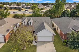 7448 Maroon Dr, Fort Worth, TX 76120 - Photo 3