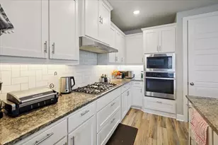 345 Greenbriar Rd, Little Elm, TX 75068 - Photo 9