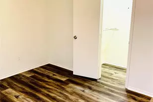 2305 Kingsford Ct, Arlington, TX 76017 - Photo 11