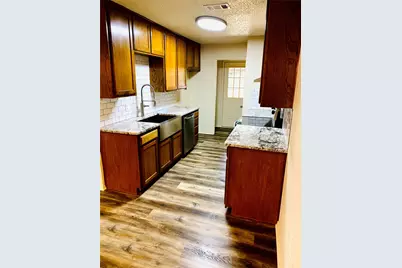 2305 Kingsford Court, Arlington, TX 76017 - Photo 5