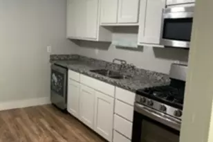 611 E 10th St, Bonham, TX 75418 - Photo 5