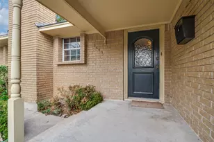 1605 Clear Point Dr, Garland, TX 75041 - Photo 5