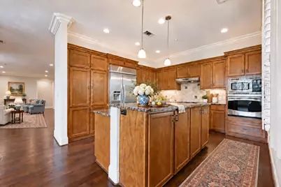 8505 Edgemere Road #202, Dallas, TX 75225 - Photo 9