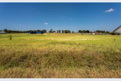 6510 Harkins Court, Tolar, TX 76476 - Photo 3